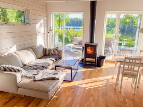 Scheune: Blick auf den See aus der ausgebauten Scheune