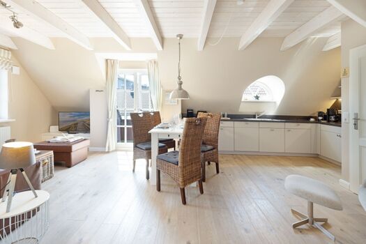 Essbereich und Küche