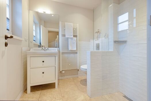 Badezimmer eins im EG