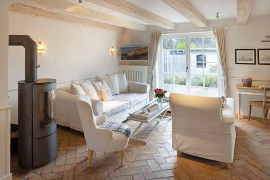 Wohnbereich mit Kamin