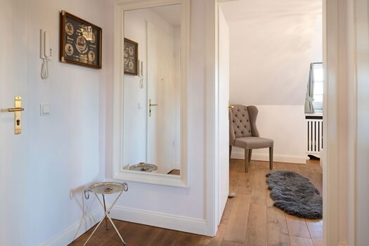 Flur und Eingangsbereich