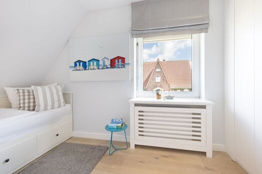 Schlafzimmer zwei im OG das Bett ist ausziehbar