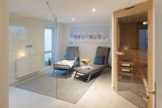 Wellnessbereich mit Sauna im UG