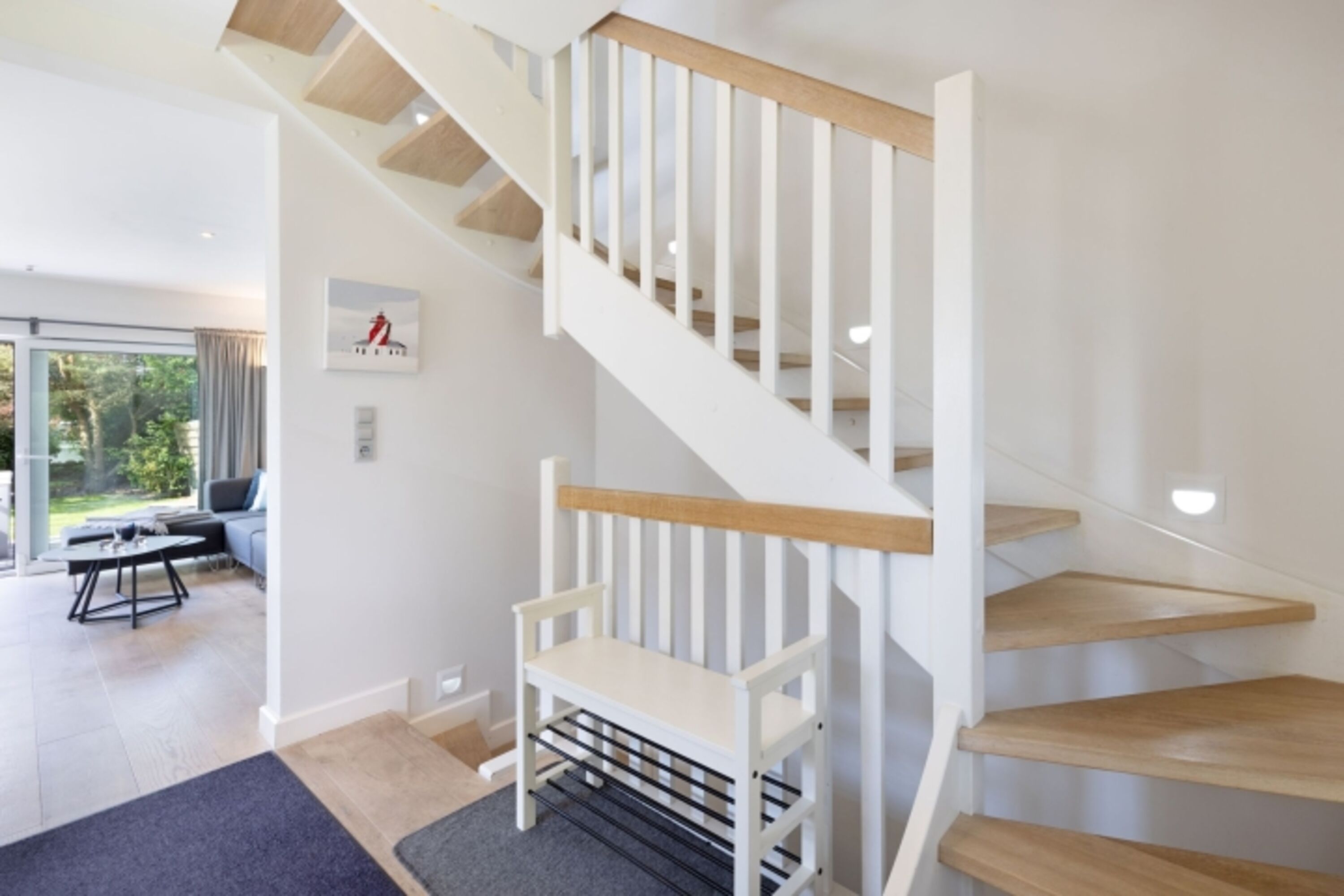 Flur EG und Treppe