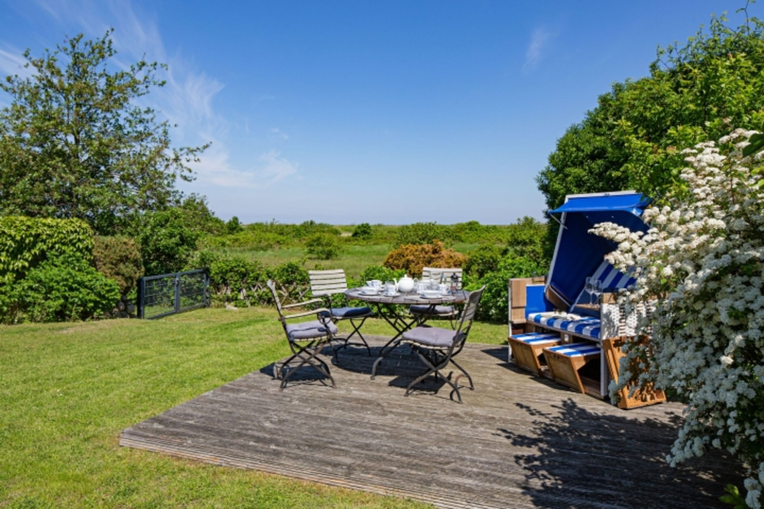 Terrasse eins