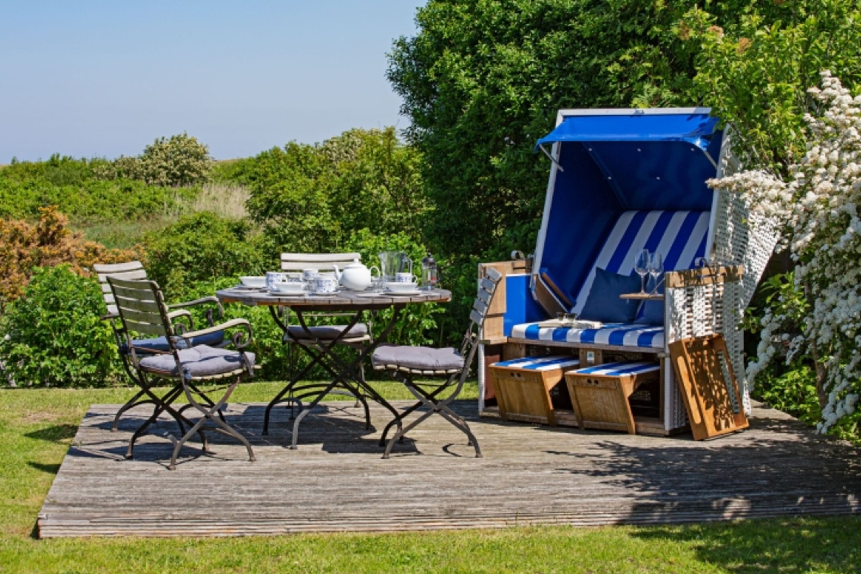 Terrasse eins