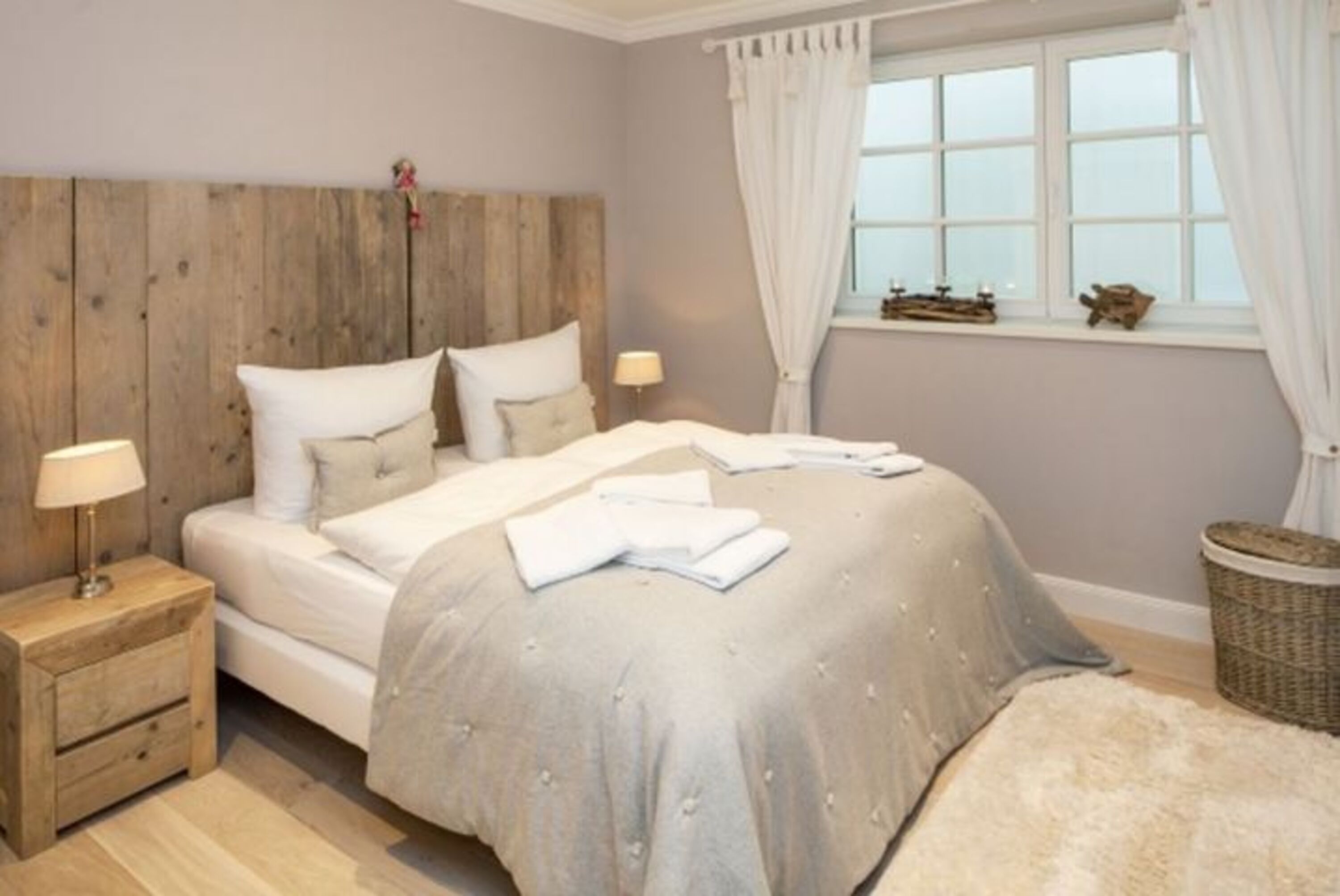 Schlafzimmer 4