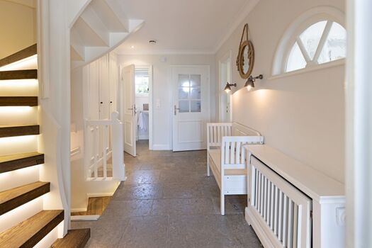 Flur und Eingangsbereich EG