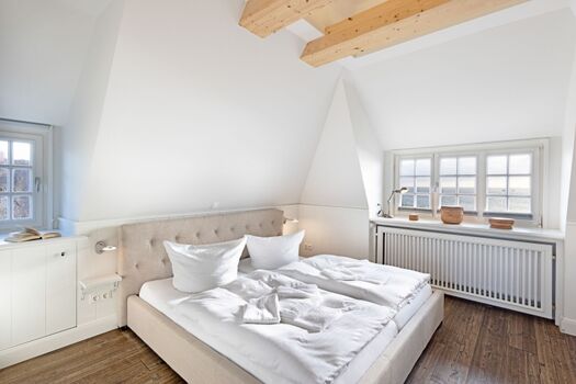 Schlafzimmer eins OG