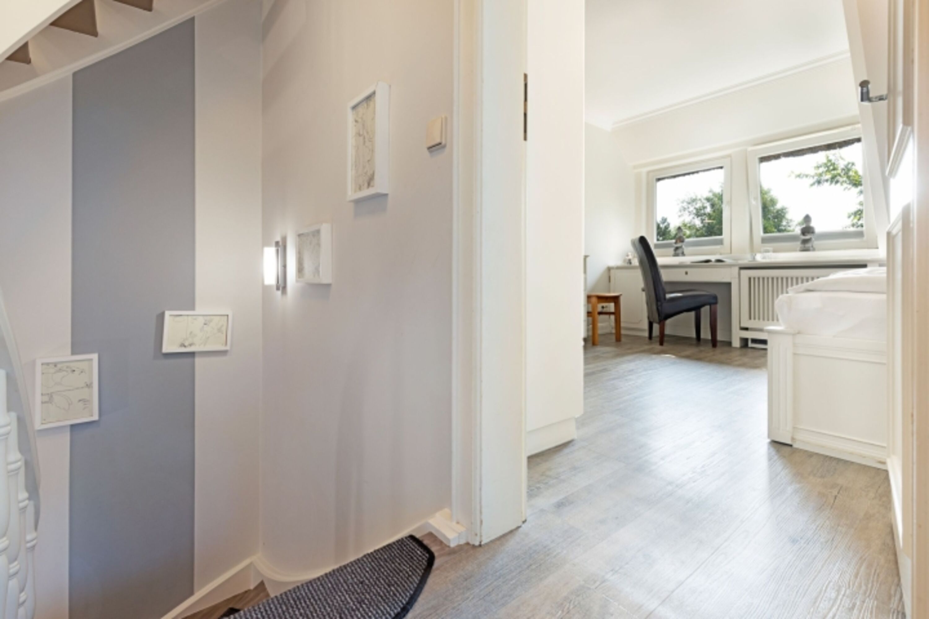 Flur 1 OG und Schlafzimmer eins