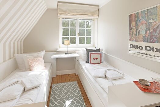 Schlafzimmer zwei  im 1 OG