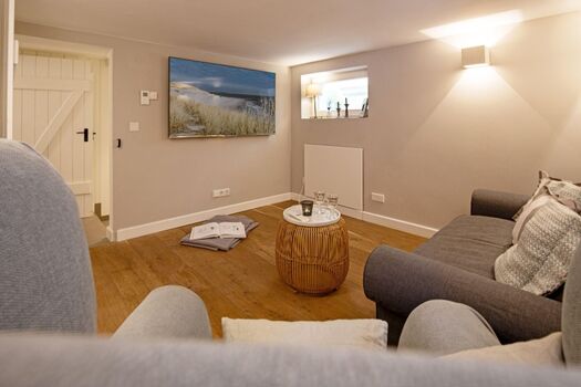 Wohnzimmer zwei/ Kinoraum im Souterrain