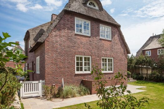 Außenansicht und Garten