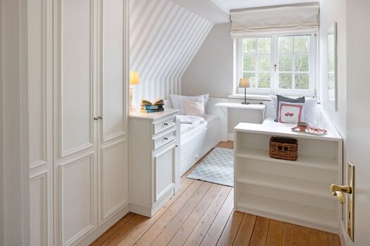 Schlafzimmer zwei  im 1 OG