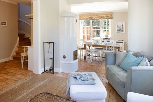 Wohnbereich mit Kamin