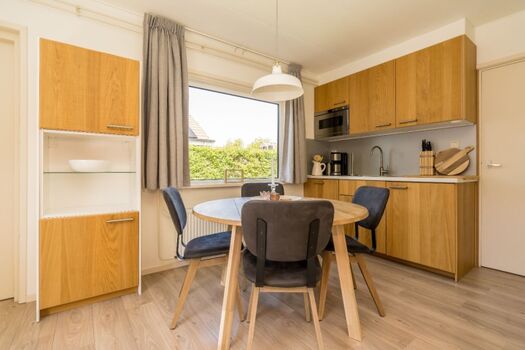 Offene Küche mit Geschirrspüler