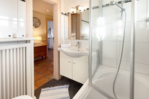 Badezimmer eins im EG