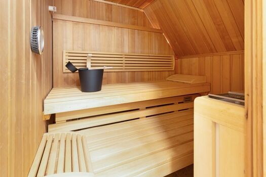 Sauna im Badezimmer zwei im OG