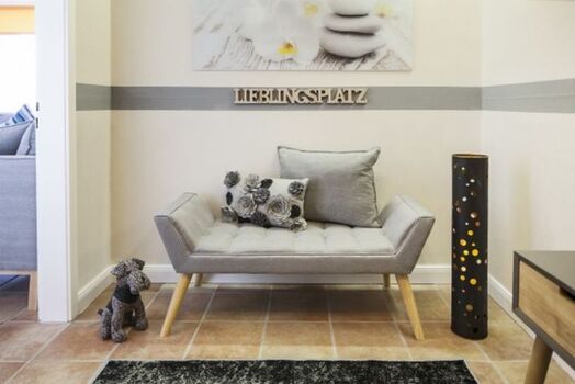 Flur und Eingangsbereich