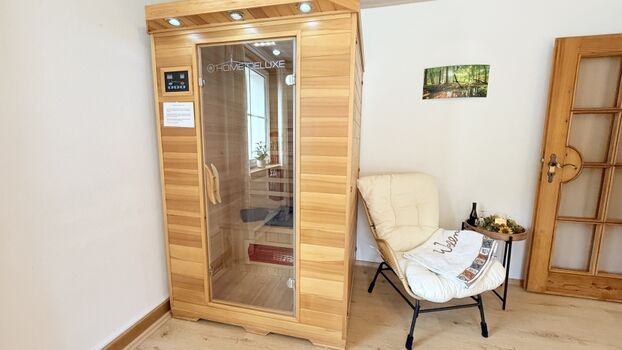Schlafzimmer mit Infrarotsauna