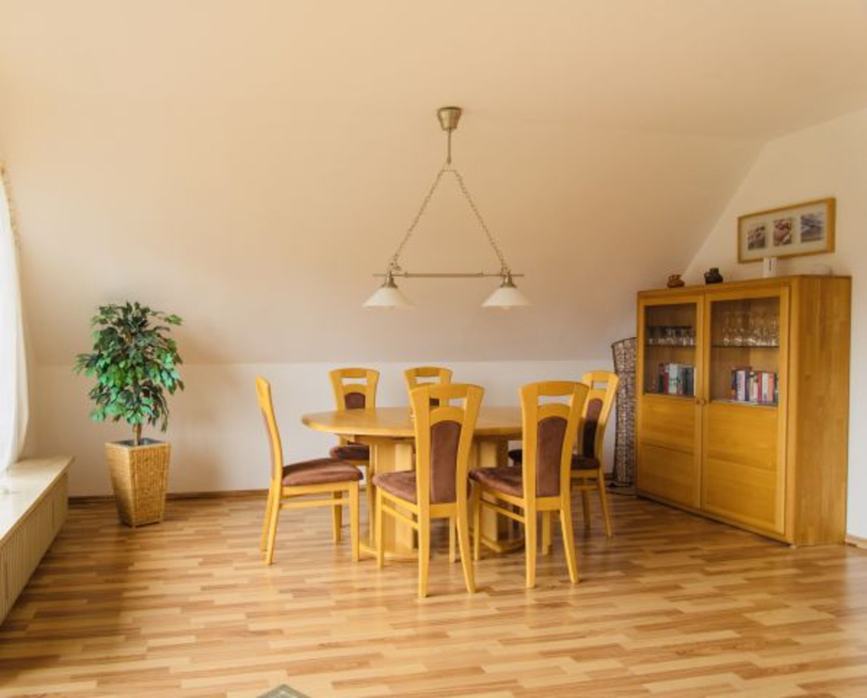 Wohn und Esszimmer 