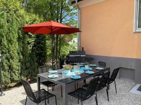 Terrasse mit Grill
