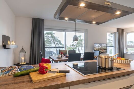 offene Hochglanzküche