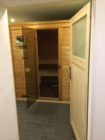 Sauna im Nebengebäude