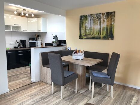 Essbereich angrenzend an die Küche