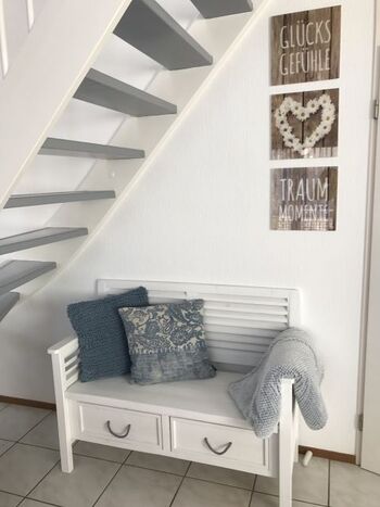 Aufgang zur Galerie in das Obergeschoß