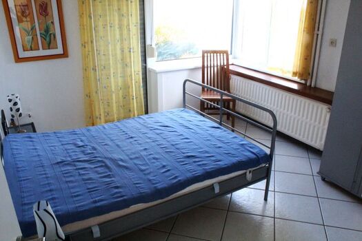 Schlafzimmer 1 