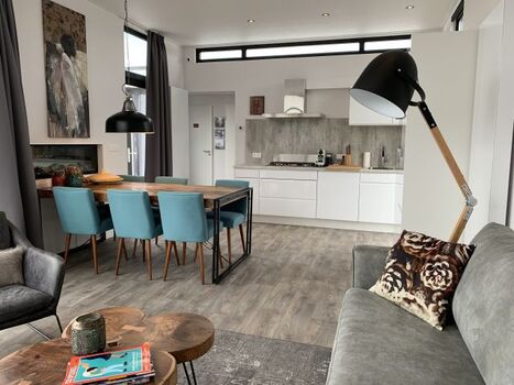 Blick in den Koch-/Essbereich