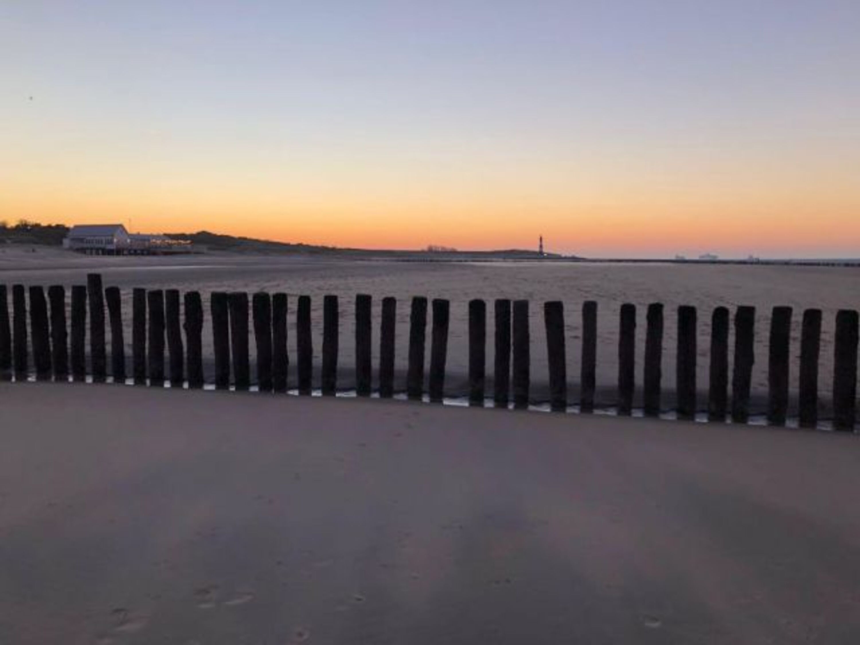 Sonnenuntergang am Strand