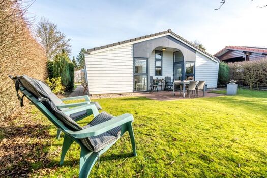 Garten in Sud-West Lage (Winterfoto)