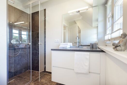 Badezimmer mit Meerblick