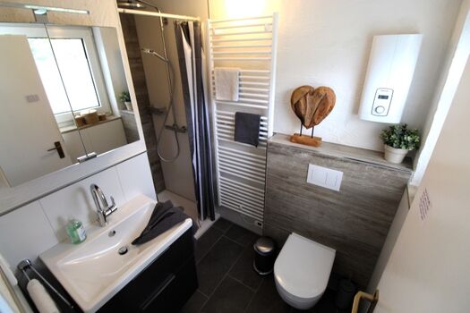 Das neue Dusch-Bad mit Fenster