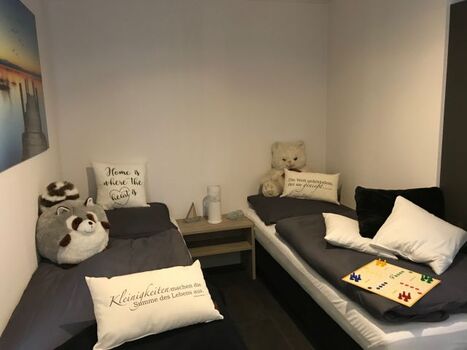 2. Schlafzimmer/Kinderzimmer