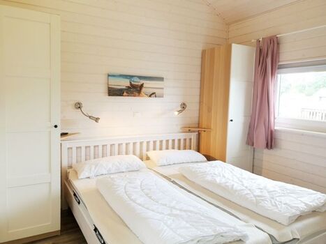 Doppelbettzimmer III