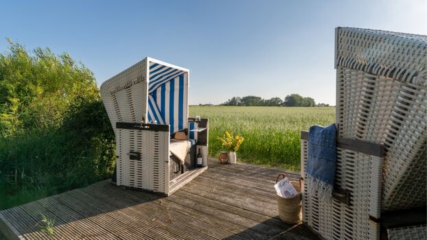 Schöner Sitzplatz mit Aussicht