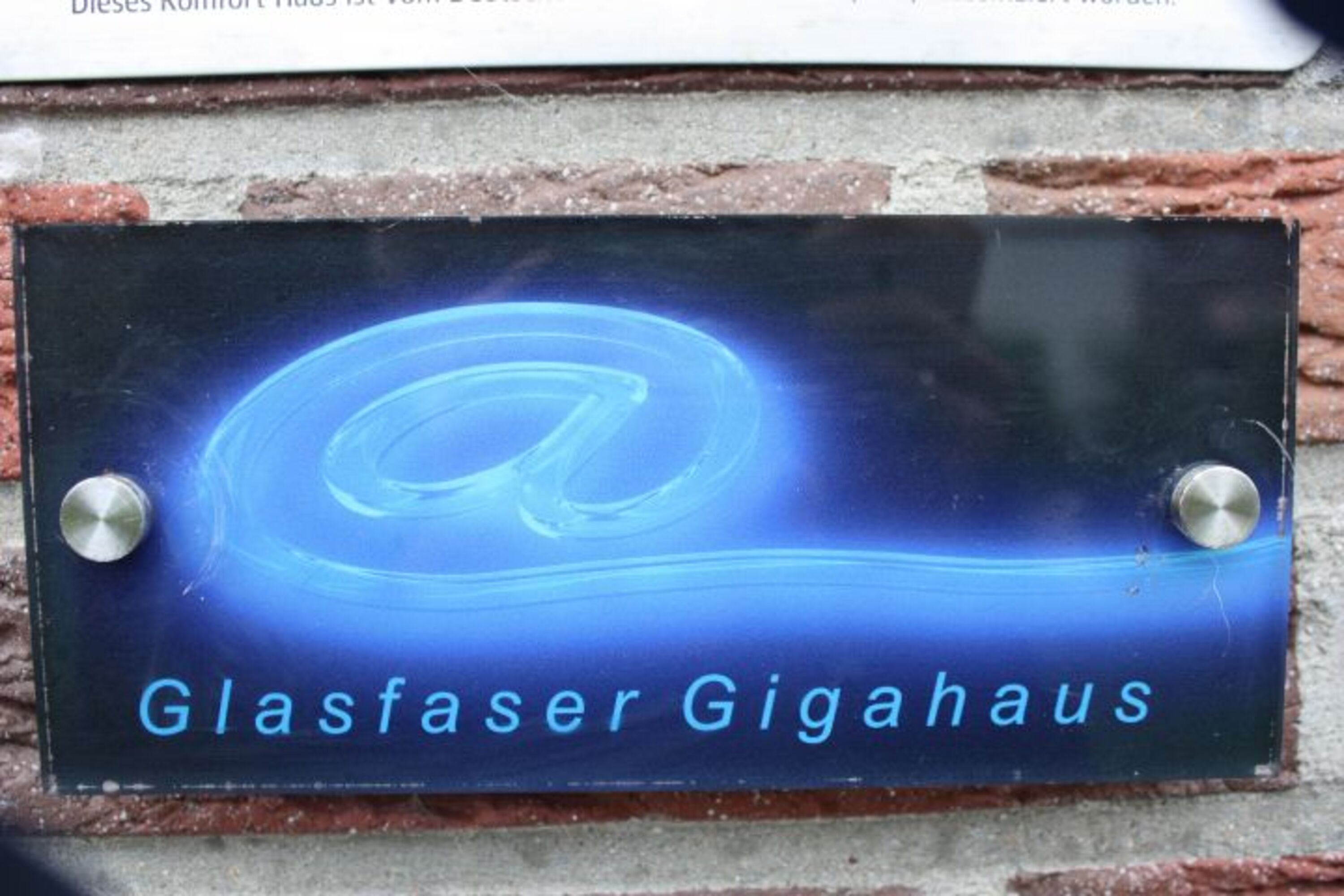 Glasfaseranschluss mit bis zu 50 MB/ s