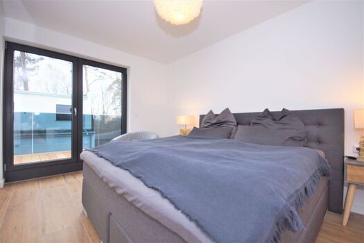 Schlafzimmer mit Doppelbett