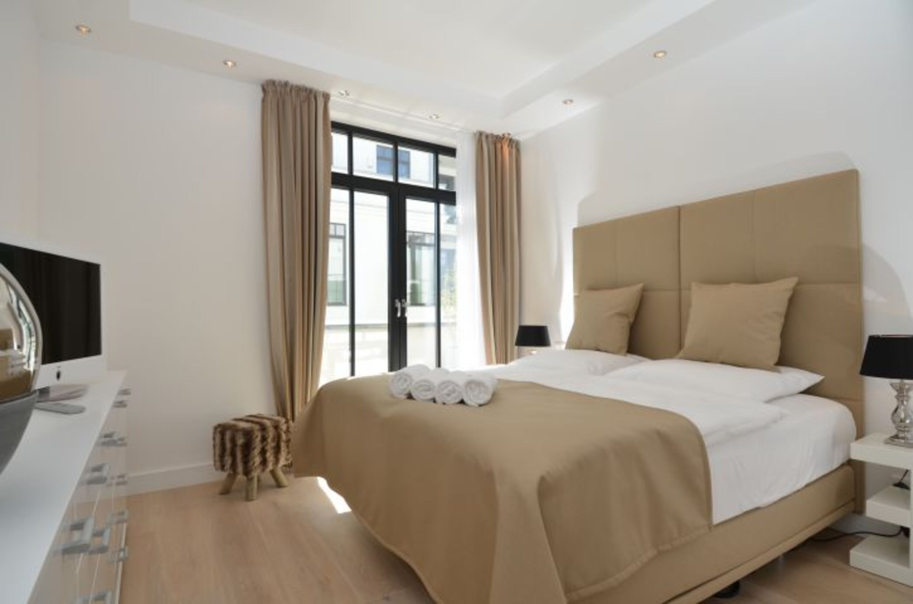 2. Schlafzimmer
