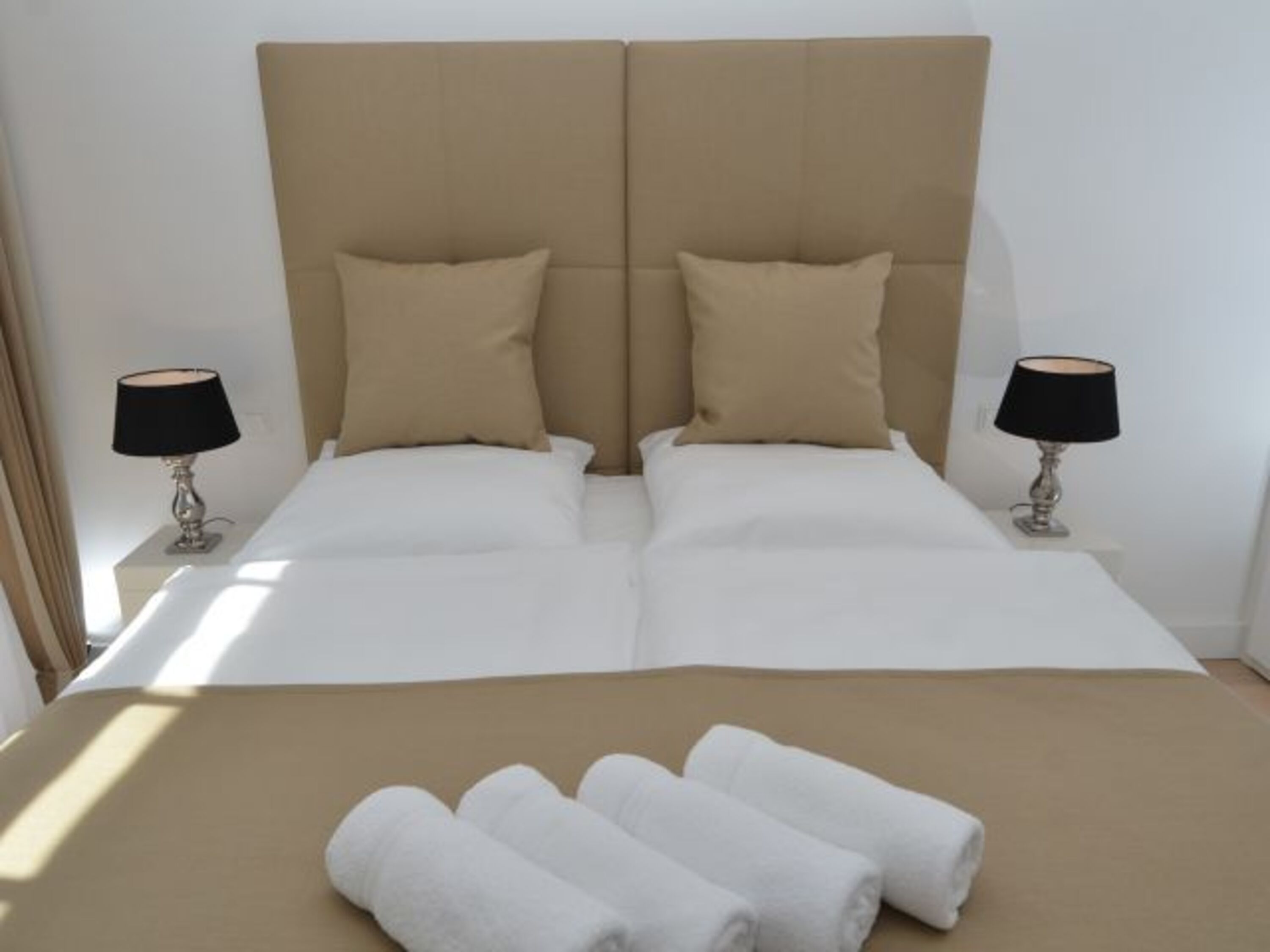 2. Schlafzimmer