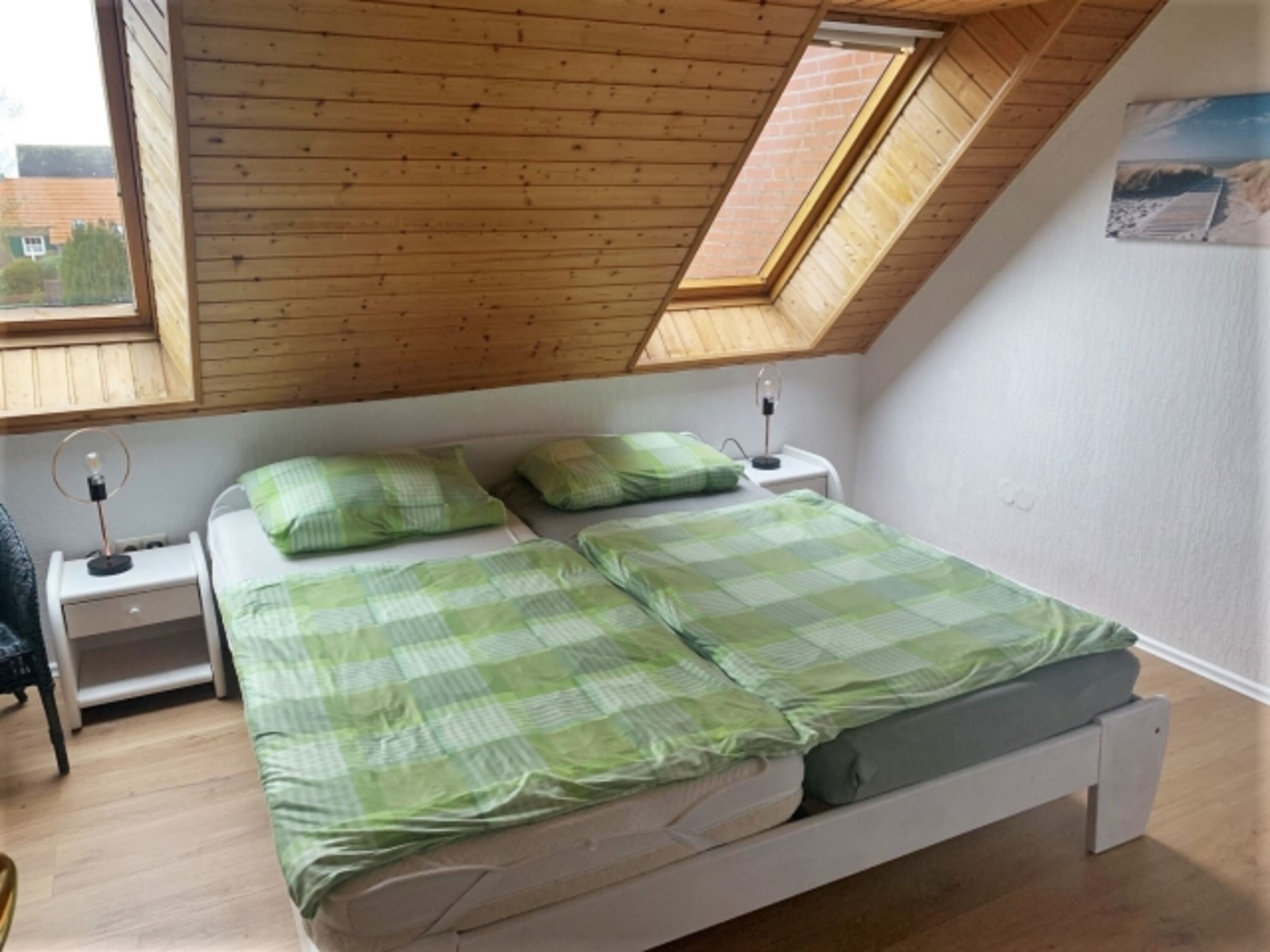 Schlafzimmer 1