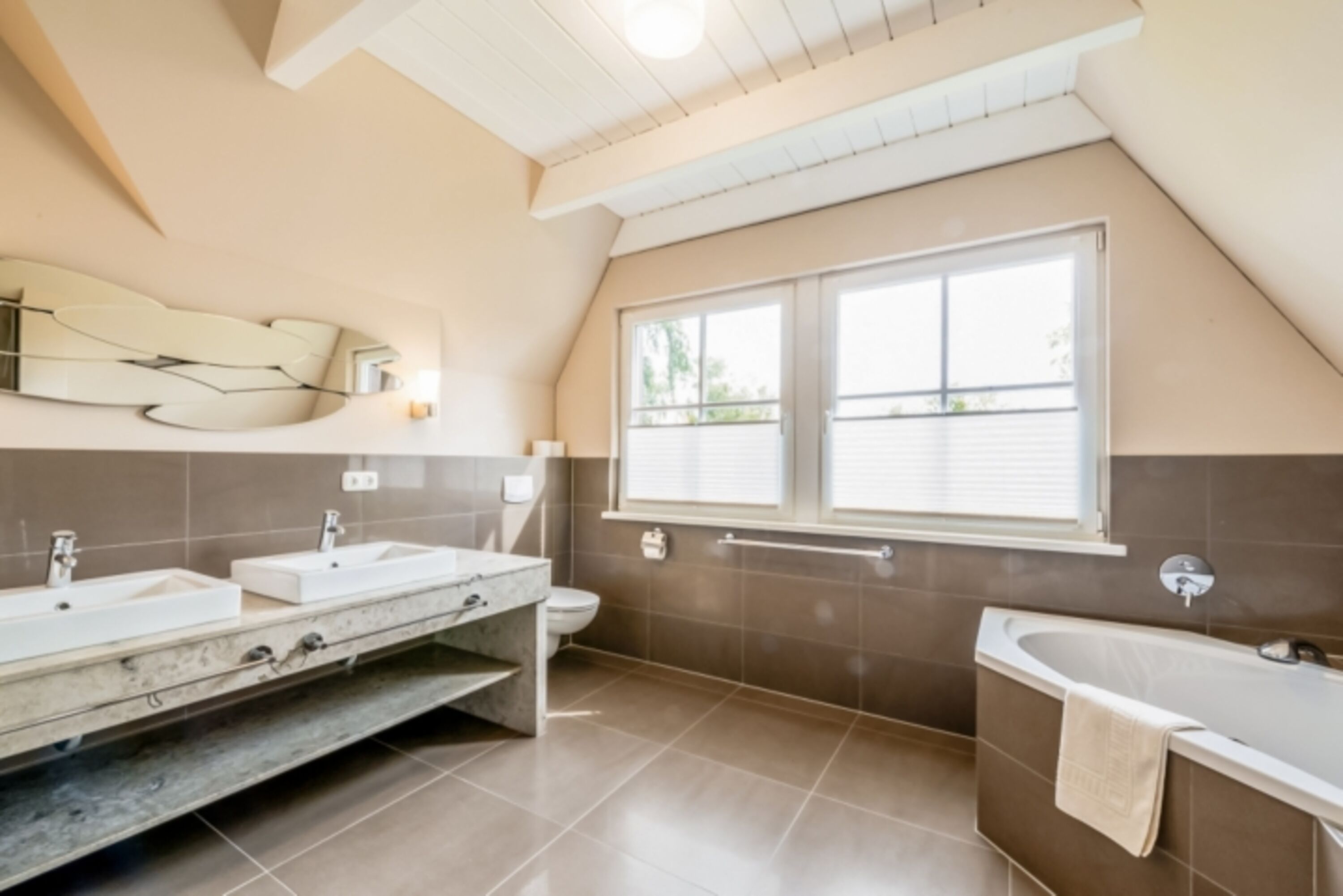 Badezimmer 1. OG