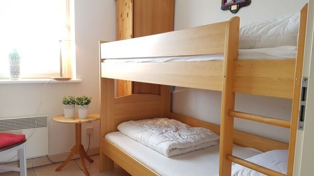 vier Schlafgelegenheiten