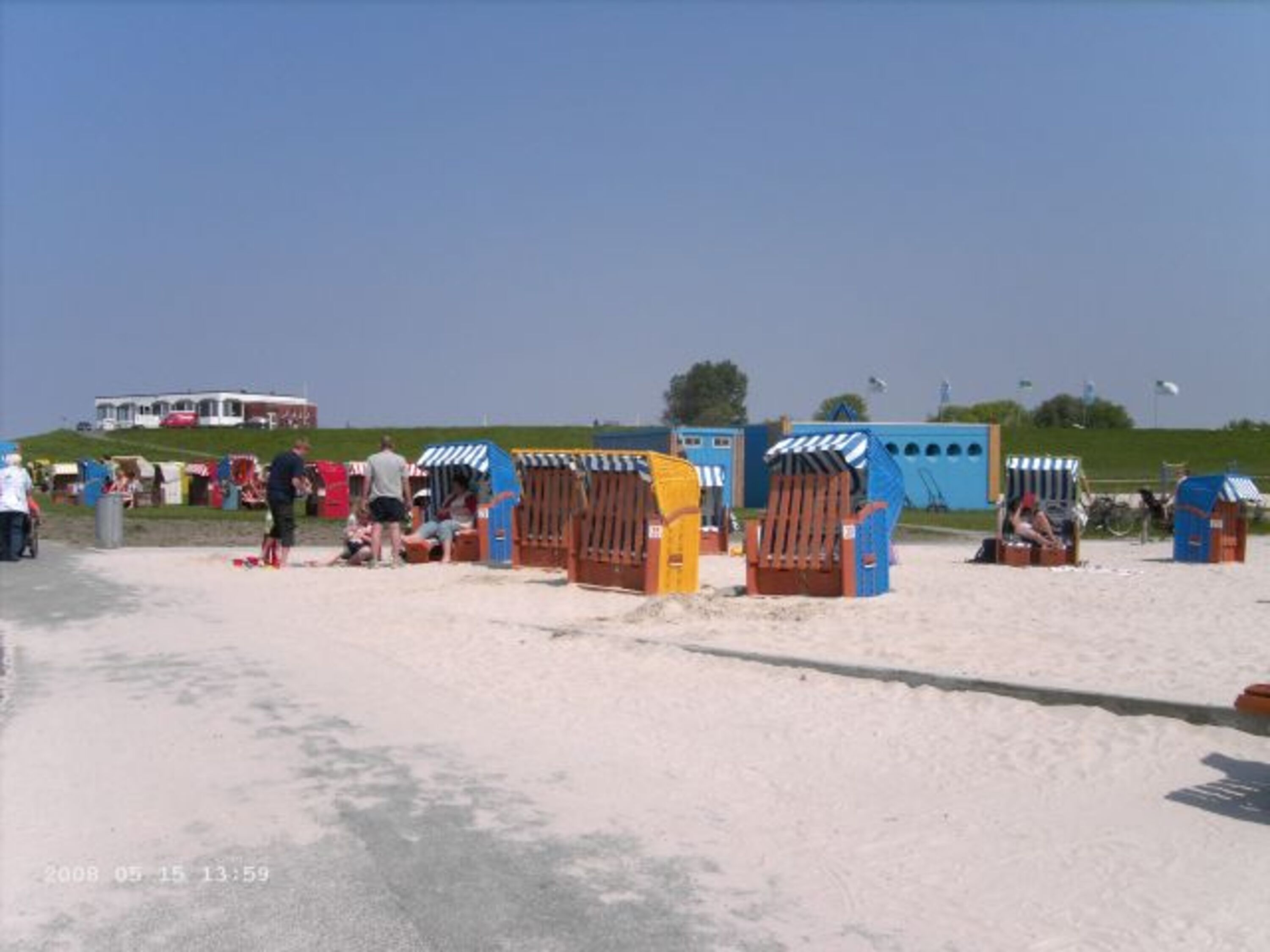 Tossens Strand im Sommer
