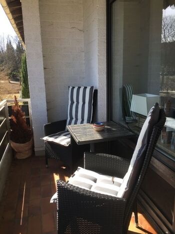 Balkon mit Sitzmöglichkeit