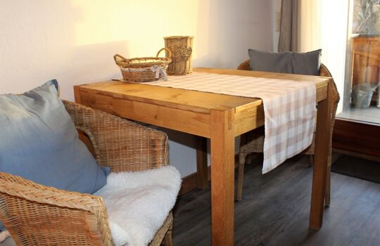 Der gemütliche Essplatz für bis zu 3 Personen 