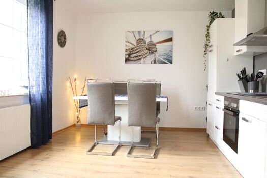 Küche , mit Esszimmer (bis zu 6 Stühle)